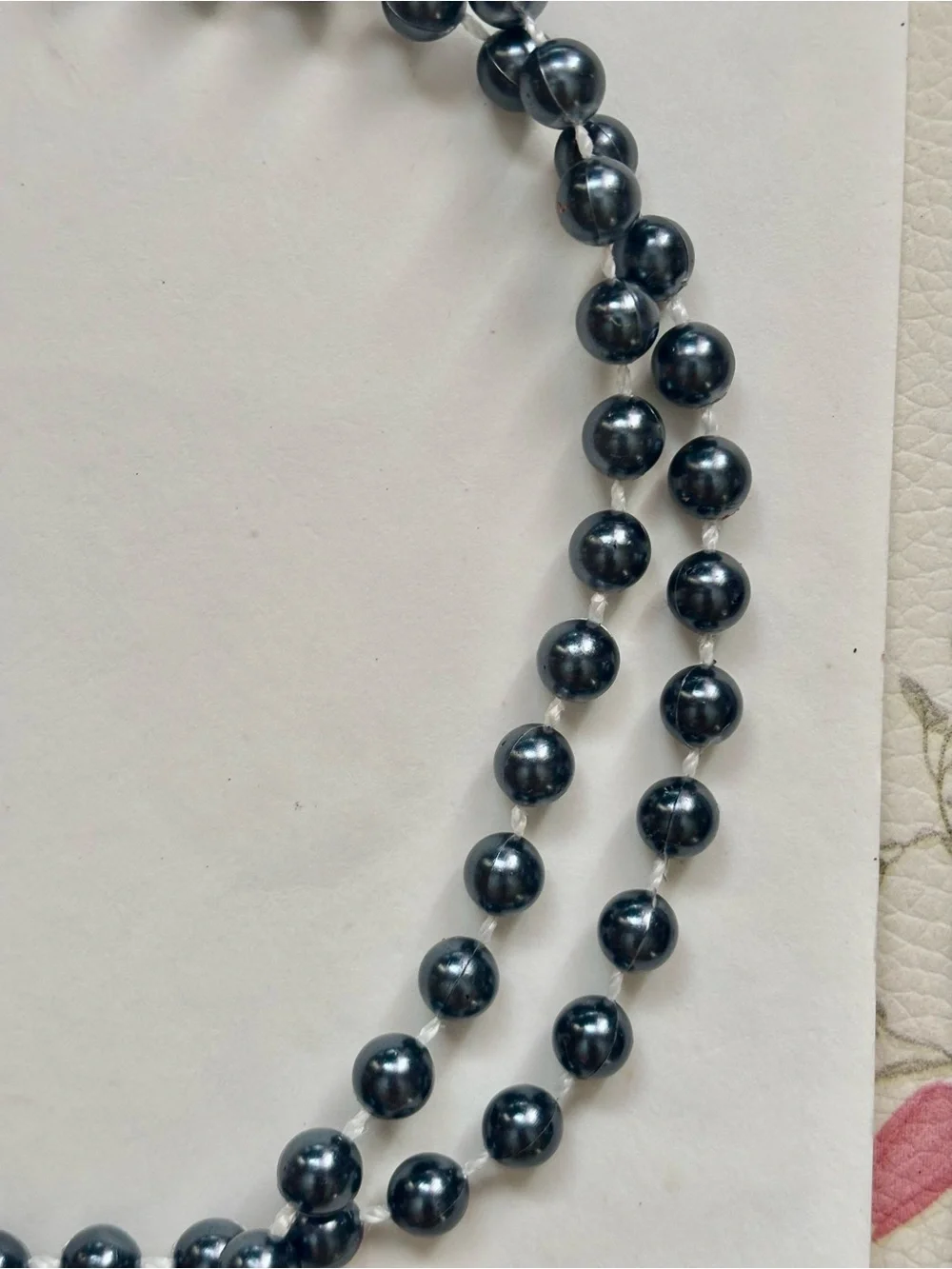 Vintage estate sale Classic Black Pearl Beaded Necklace -